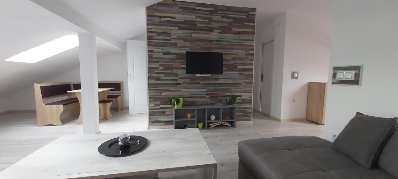 Tina Apartman Prnjavor Exterior photo